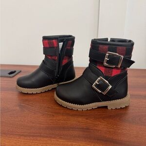 Toddler NWOT Buffalo Check and Black Ankle Boots with Buckle Detail